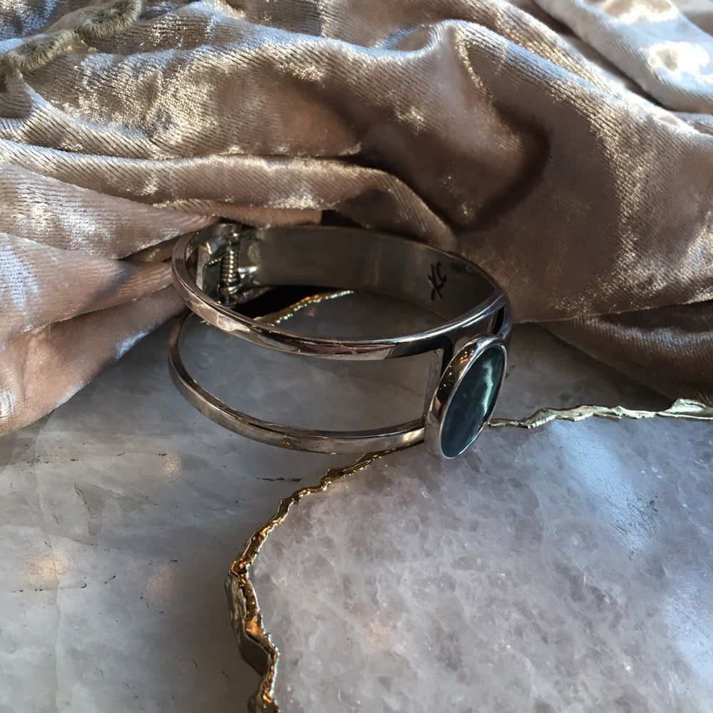KENNETH COLE Silver & Blue Bracelet! - Picture 12 of 16